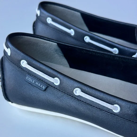 Cole Haan Grand OS Boat Shoes 9.5W Navy Leather Studded Heel - Picture 1 of 16